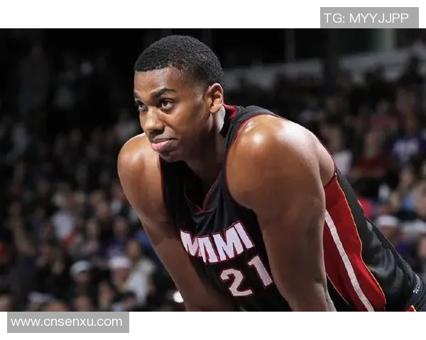 哈桑怀特塞德重返赛场展现实力引发球迷热议与期待