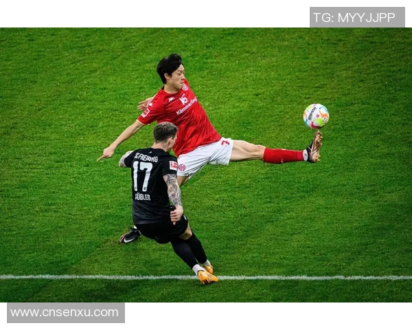 美因茨官方宣布李在城右大腿肌肉受伤恢复情况将决定缺阵时间